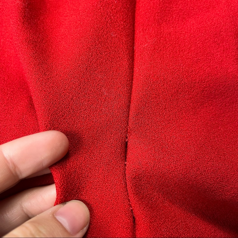 Ellen Tracy red high waisted pleated trousers size 6P - Picture 3 of 9
